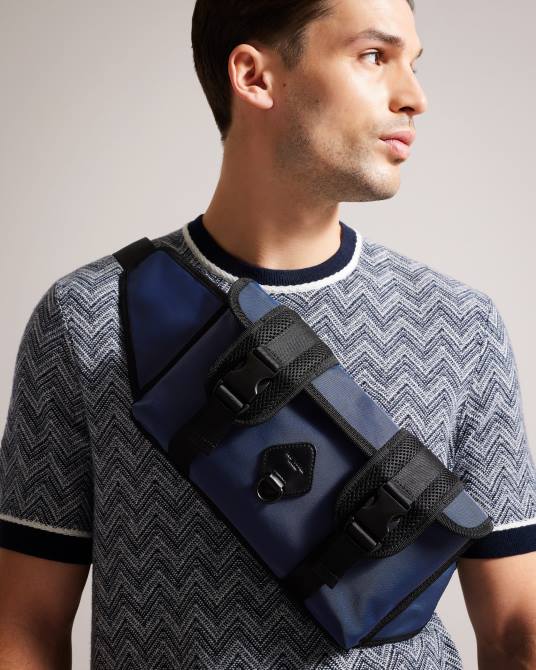 Ted Baker hombres 2ZFP1782 bolsas riñonera de nailon con cierre Armada