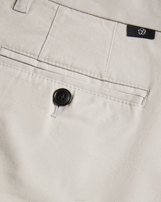 Ted Baker hombres 2ZFP1343 ropa shorts chinos ashfrd gris claro
