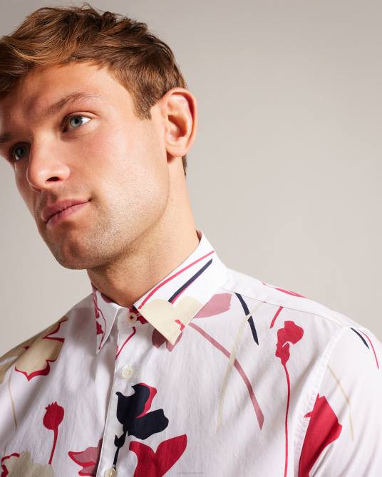 Ted Baker hombres 2ZFP1482 ropa Camisa Rossvil de manga corta con estampado de silueta colorida blanco