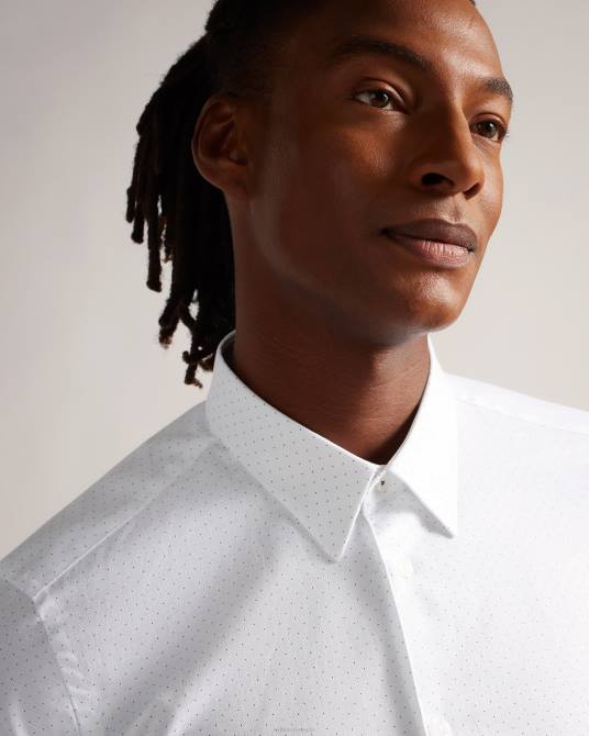 Ted Baker hombres 2ZFP1511 ropa camisa de corte slim con estampado de lunares y corte slim de Hysopss blanco
