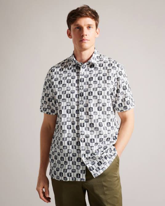 Ted Baker hombres 2ZFP1605 ropa camisa de manga corta con estampado geométrico erice crudo