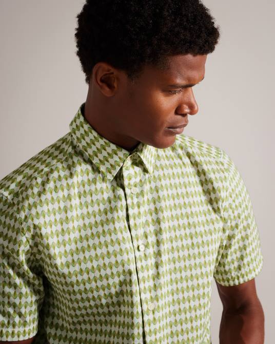 Ted Baker hombres 2ZFP1606 ropa camisa furbo manga corta micro hojas aceituna
