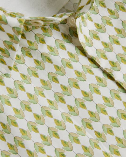 Ted Baker hombres 2ZFP1606 ropa camisa furbo manga corta micro hojas aceituna