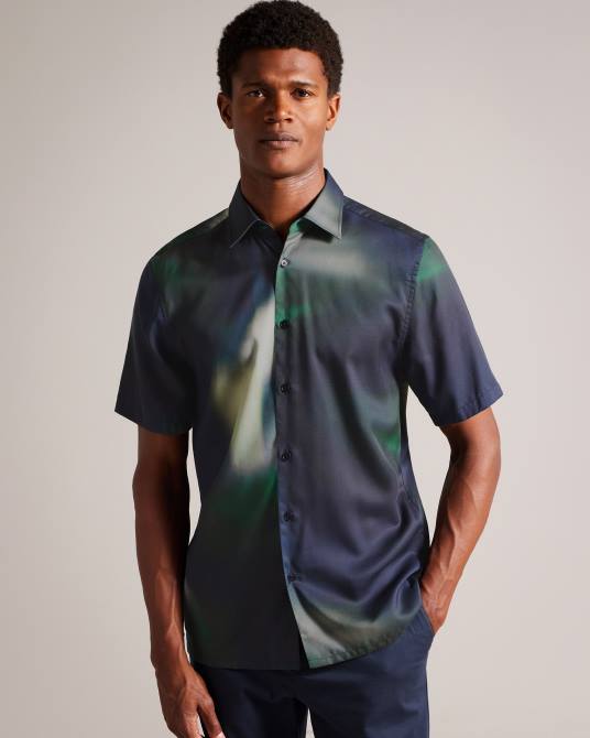 Ted Baker hombres 2ZFP1621 ropa Evesho camisa de manga corta de lyocell con estampado abstracto Armada