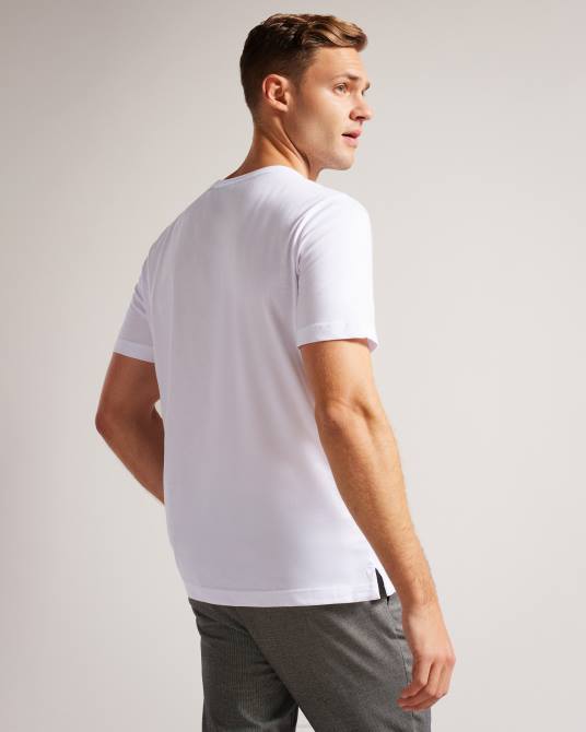 Ted Baker hombres 2ZFP1264 ropa camiseta rewild de manga corta y corte estándar con estampado de polillas blanco