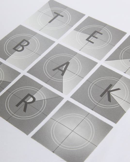 Ted Baker hombres 2ZFP1523 ropa camiseta farow de manga corta y ajuste regular con la marca blanco