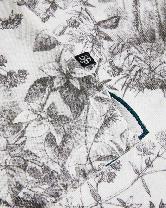 Ted Baker hombres 2ZFP1323 ropa polo de manga corta con estampado botánico quinten blanco