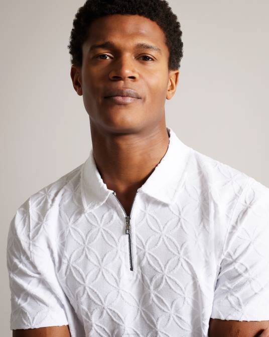Ted Baker hombres 2ZFP1404 ropa polo maroc de manga corta con cremallera y jacquard blanco