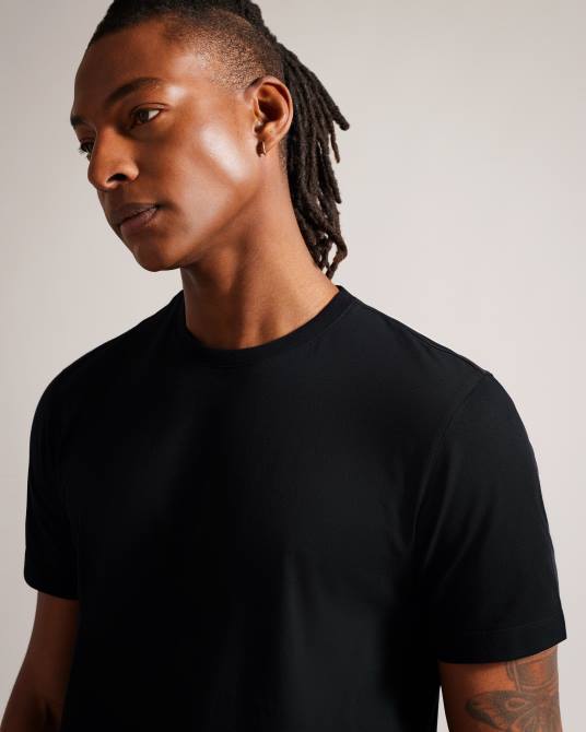 Ted Baker hombres 2ZFP1513 ropa Camiseta lisa de corte regular y manga corta de Tywinn negro