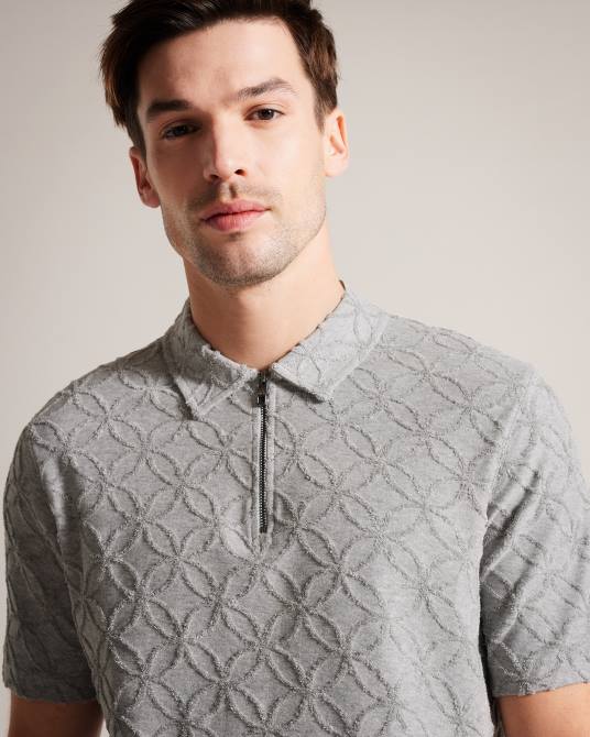 Ted Baker hombres 2ZFP1515 ropa polo maroc de manga corta con cremallera y jacquard marga gris