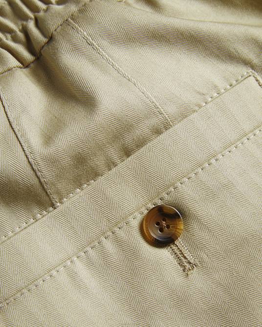 Ted Baker hombres 2ZFP1567 ropa pantalones bossar de corte regular con diseño de espiguilla natural