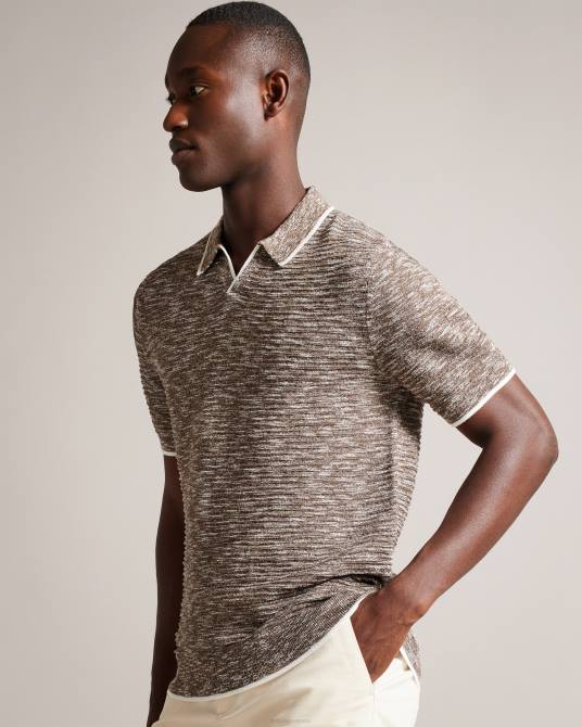 Ted Baker hombres 2ZFP1602 ropa polo plantr con cuello abierto jaspeado marron oscuro