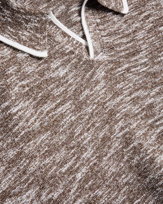 Ted Baker hombres 2ZFP1602 ropa polo plantr con cuello abierto jaspeado marron oscuro