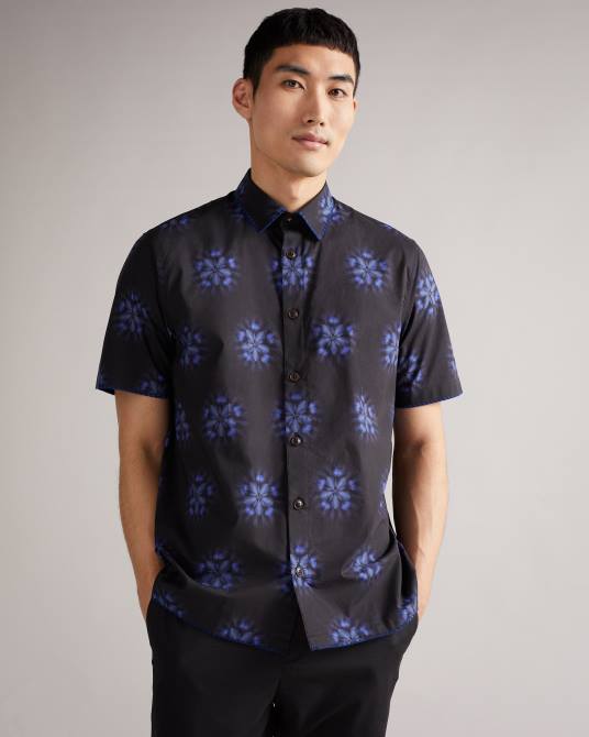 Ted Baker hombres 2ZFP1649 ropa camisa paden de manga corta con estampado floral negro