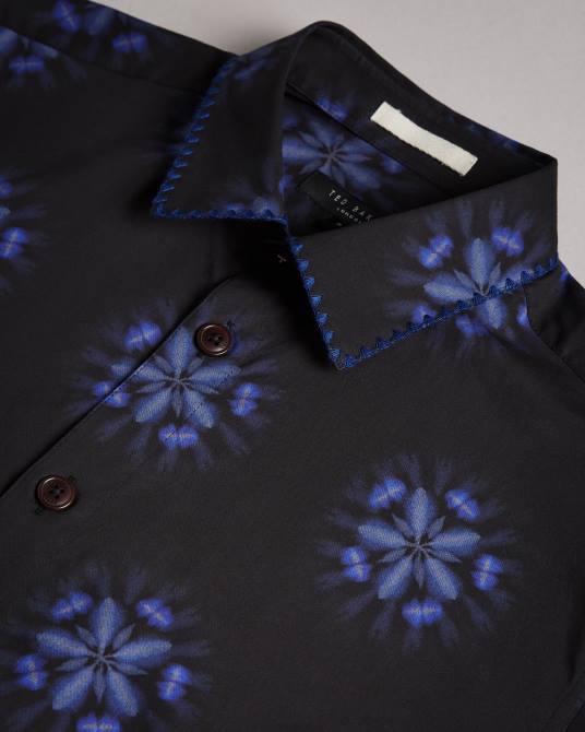 Ted Baker hombres 2ZFP1649 ropa camisa paden de manga corta con estampado floral negro