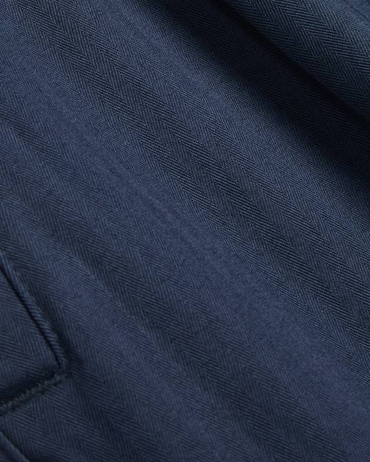 Ted Baker hombres 2ZFP1684 ropa pantalones talkin con diseño de espiga y pliegues Armada