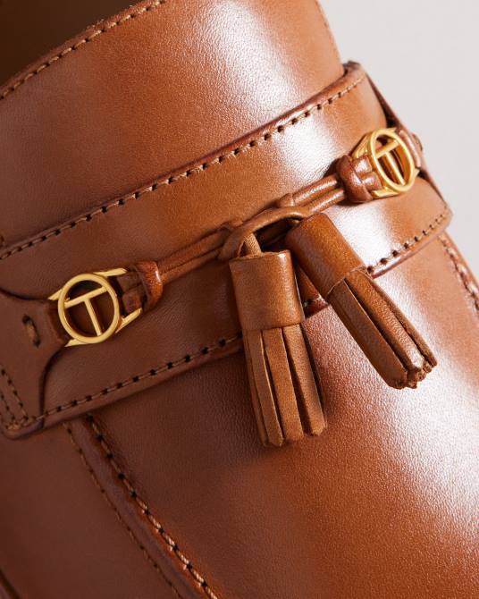 Ted Baker hombres 2ZFP1848 zapatos Mocasines de cuero elegante con herrajes de marca. broncearse