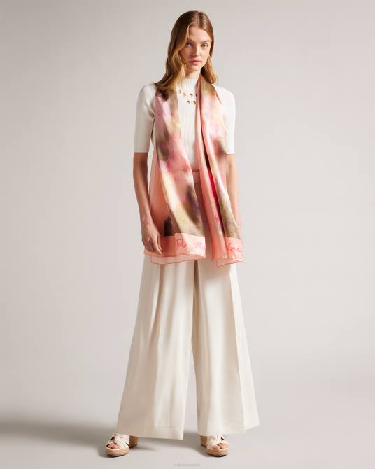 Ted Baker mujer 2ZFP996 accesorios Bettiio fular largo de seda con estampado floral difuminado Rosa claro