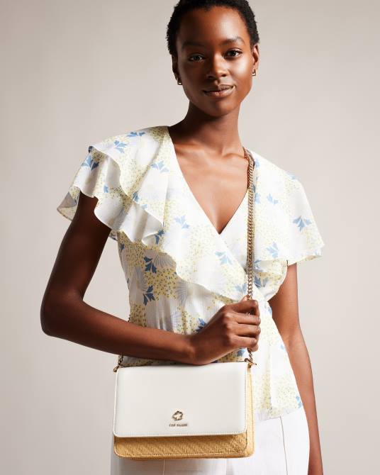 Ted Baker mujer 2ZFP730 bolsas bandolera magdie magnolia tejida con ojales crudo