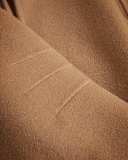 Ted Baker mujer 2ZFP290 ropa abrigo solanna con detalle de bufanda de lana doble camello