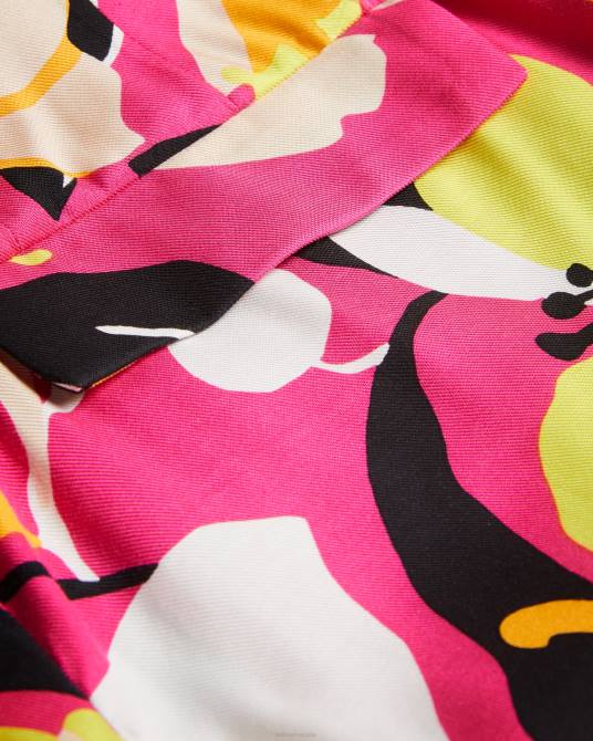 Ted Baker mujer 2ZFP38 ropa pantalones cortos de sastre con estampado abstracto Thiana Rosa brillante