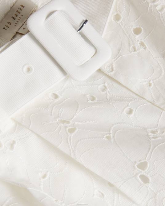 Ted Baker mujer 2ZFP566 ropa pantalones cortos de sastre Suzet con cinturón blanco