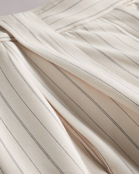 Ted Baker mujer 2ZFP270 ropa pantalones de sastre con pernera de barril kllarat crema