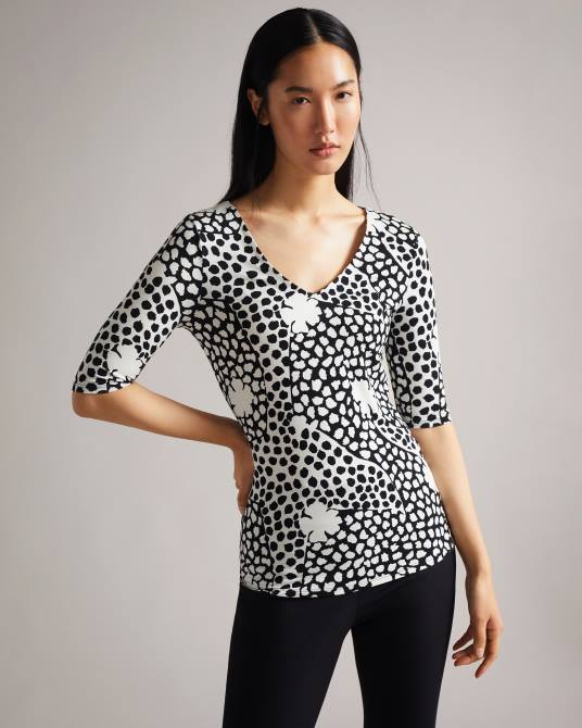 Ted Baker mujer 2ZFP489 ropa lucyz camiseta ajustada con cuello en V negro