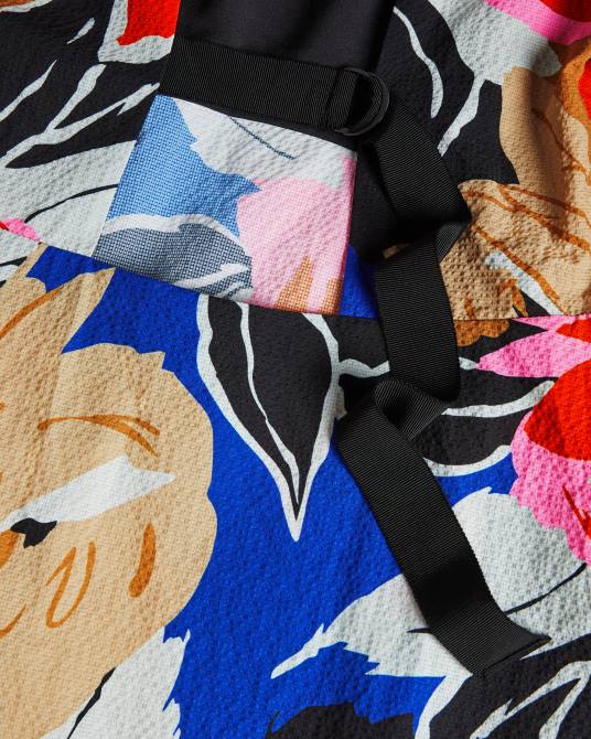 Ted Baker mujer 2ZFP503 ropa vestido midi con estampado floral harpia negro