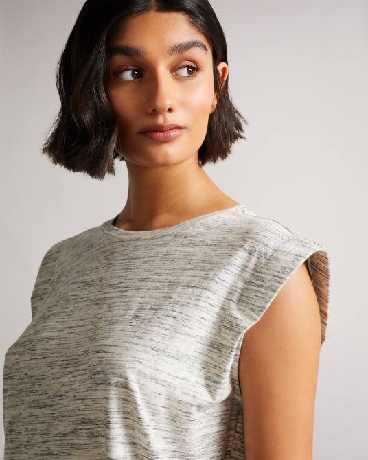 Ted Baker mujer 2ZFP580 ropa chaleco julesa con detalle en el hombro blanco