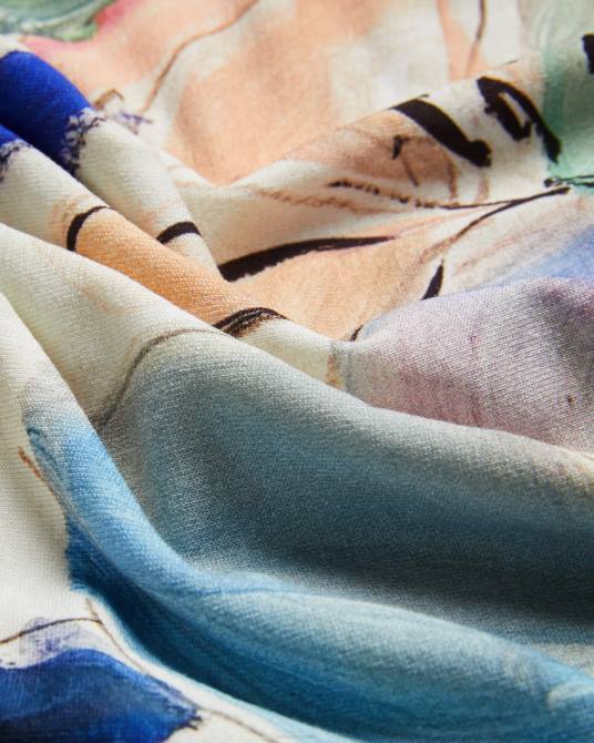 Ted Baker mujer 2ZFP302 ropa camiseta con estampado artístico de elehna magnolia blanco