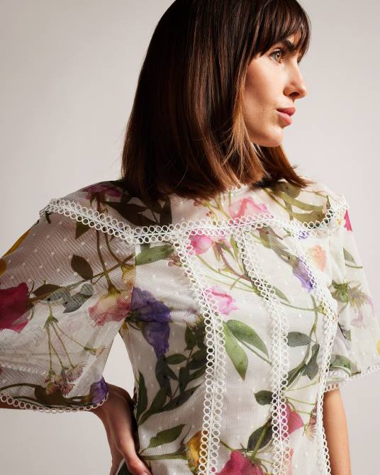 Ted Baker mujer 2ZFP230 ropa top arelln floral con cuello alto y detalles de encaje blanco