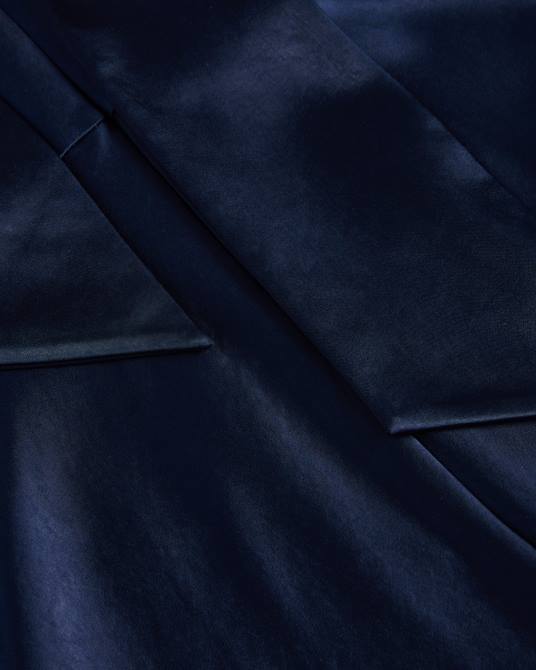 Ted Baker mujer 2ZFP15 ropa lilymay vestido midi con cuello desbocado y corte al bies azul oscuro