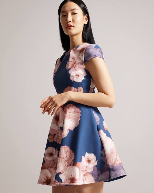 Ted Baker mujer 2ZFP55 ropa vestido skater trinia con estampado floral azul oscuro