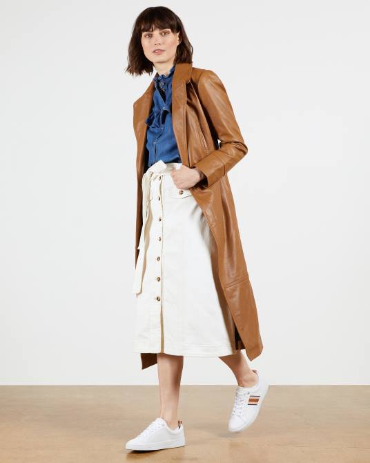 Ted Baker mujer 2ZFP915 zapatos Zapatillas de deporte Baily de piel con detalle metalizado naval Blanca